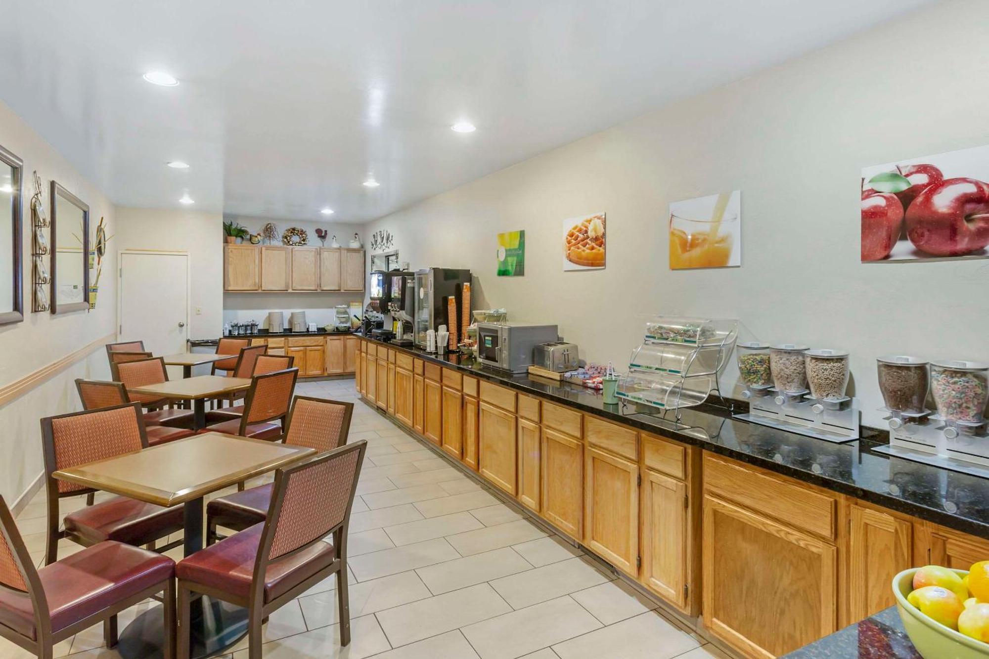 Quality Suites Moab Near Arches National Park Екстер'єр фото