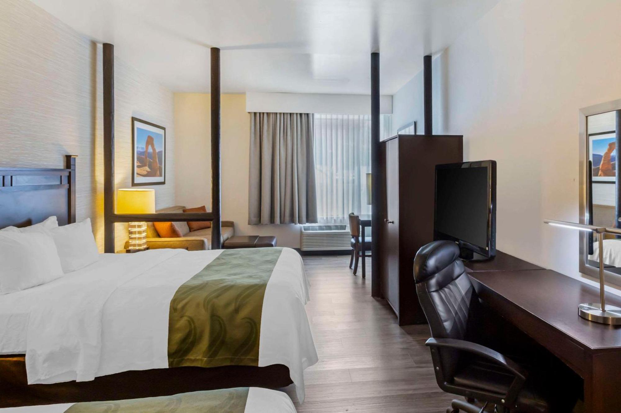 Quality Suites Moab Near Arches National Park Екстер'єр фото