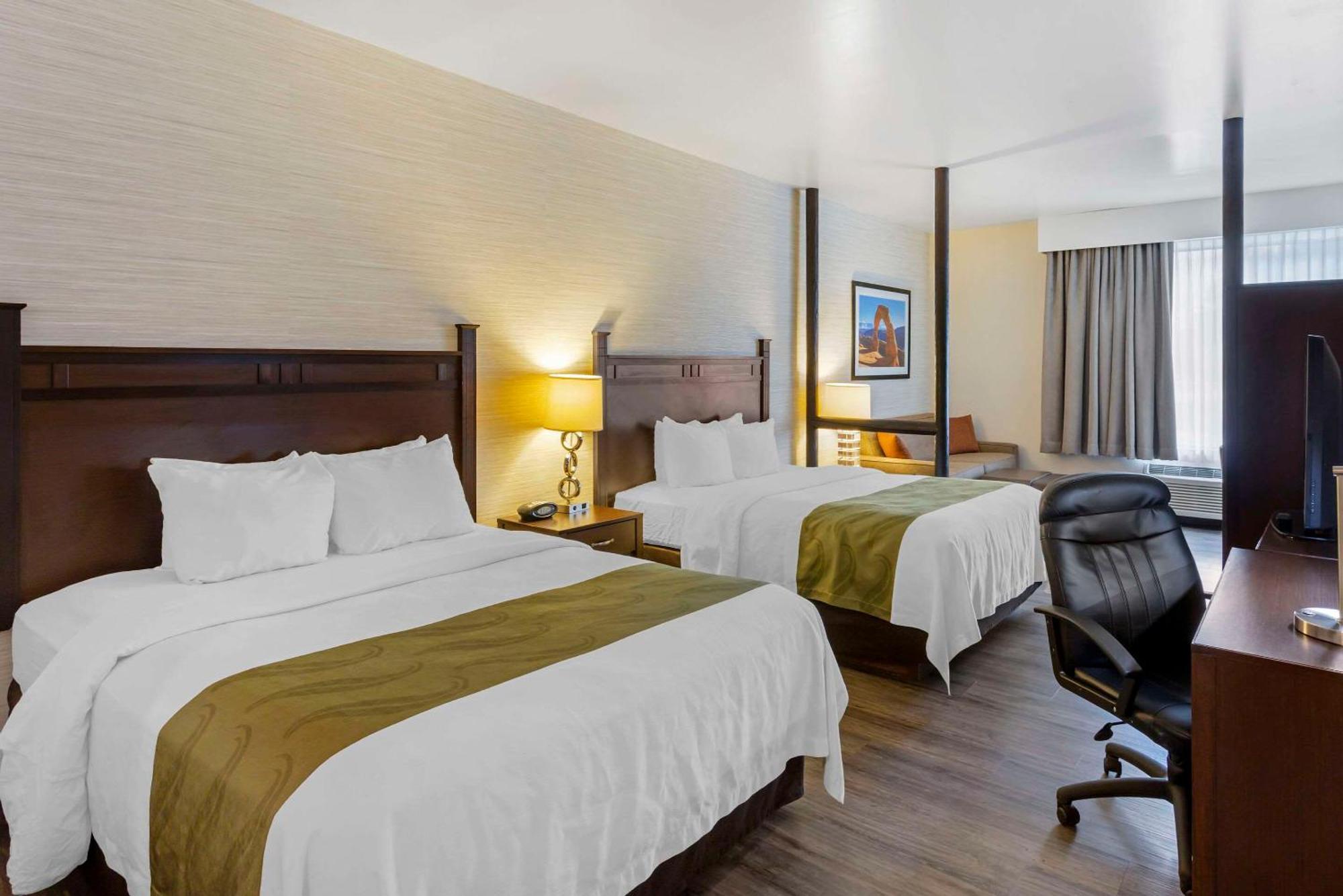 Quality Suites Moab Near Arches National Park Екстер'єр фото