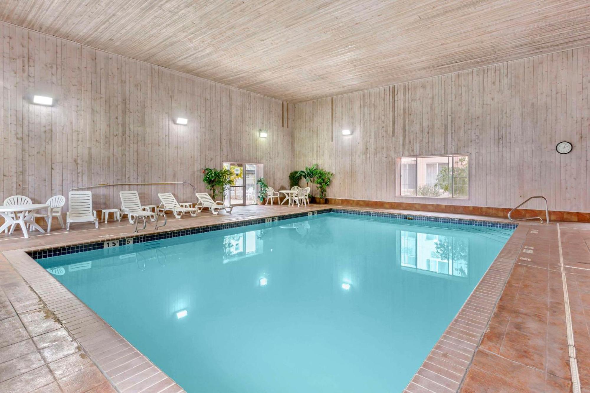 Quality Suites Moab Near Arches National Park Екстер'єр фото