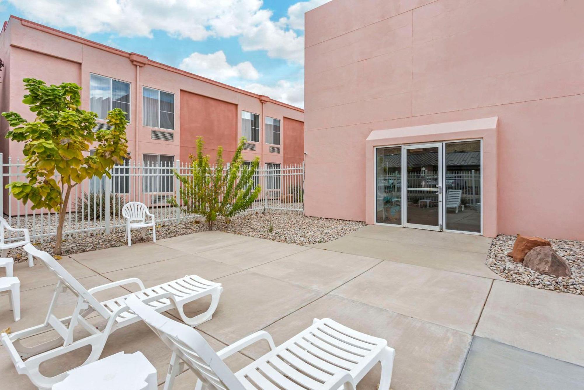 Quality Suites Moab Near Arches National Park Екстер'єр фото