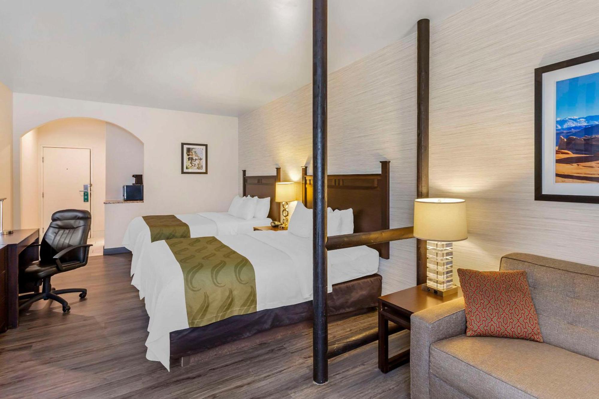 Quality Suites Moab Near Arches National Park Екстер'єр фото