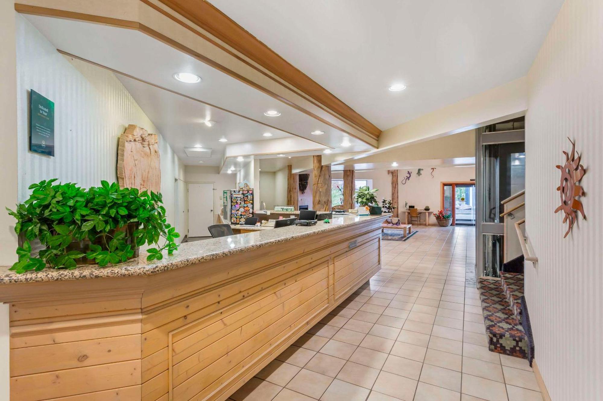 Quality Suites Moab Near Arches National Park Екстер'єр фото